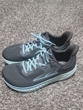 Altra Torin 7 road running shoes in  Dark Gray/Mint Women's Size 10 (No Insoles)